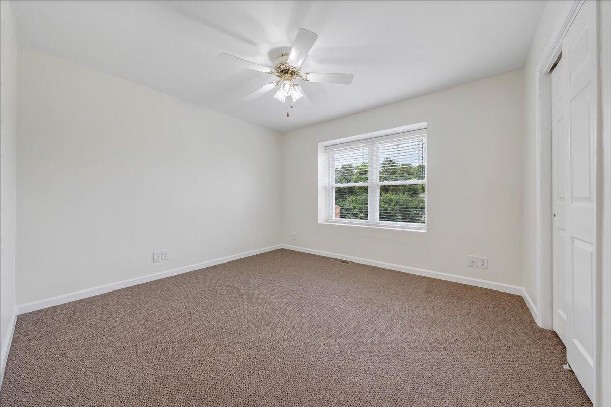 1920 McVitty Road Salem, VA 24153 - Photo 12 of 34 10-MIB07094