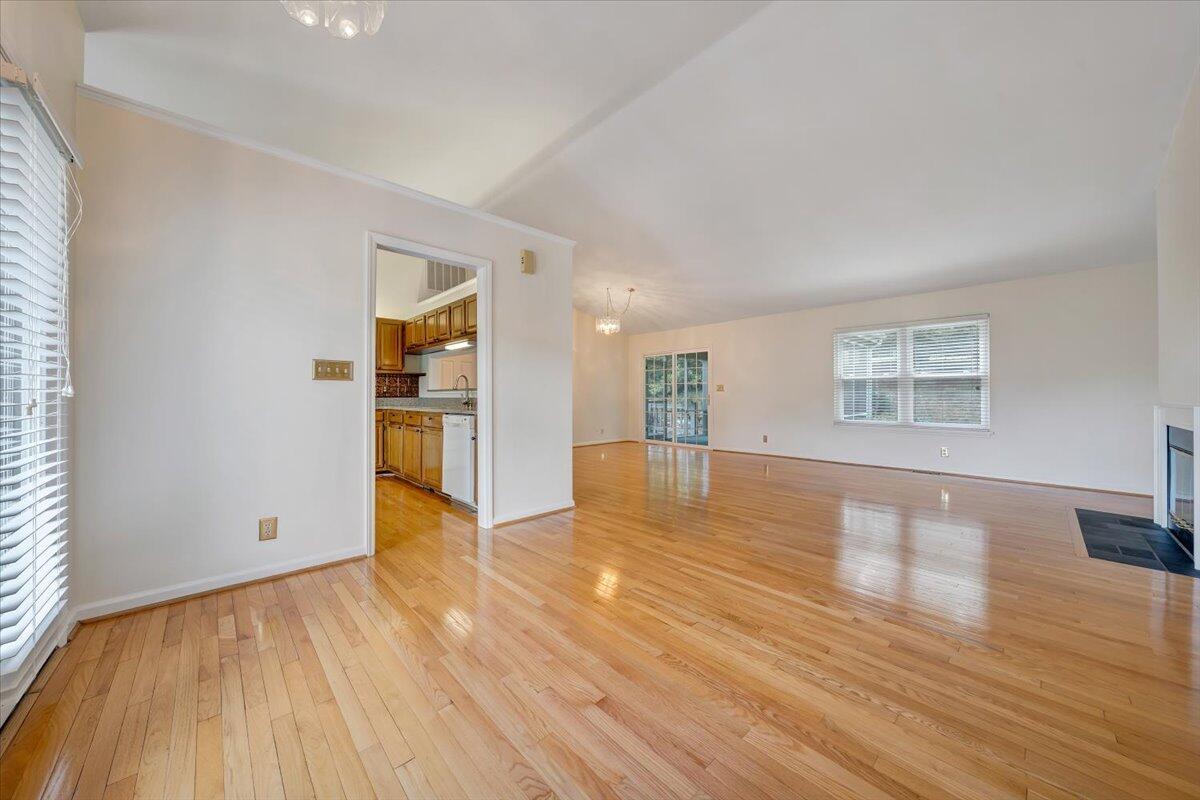 1920 McVitty Road Salem, VA 24153 - Photo 4 of 34 02-MIB07070