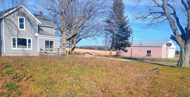 $259,900 | 2924 West Van Buren Road, Hart, MI 49420