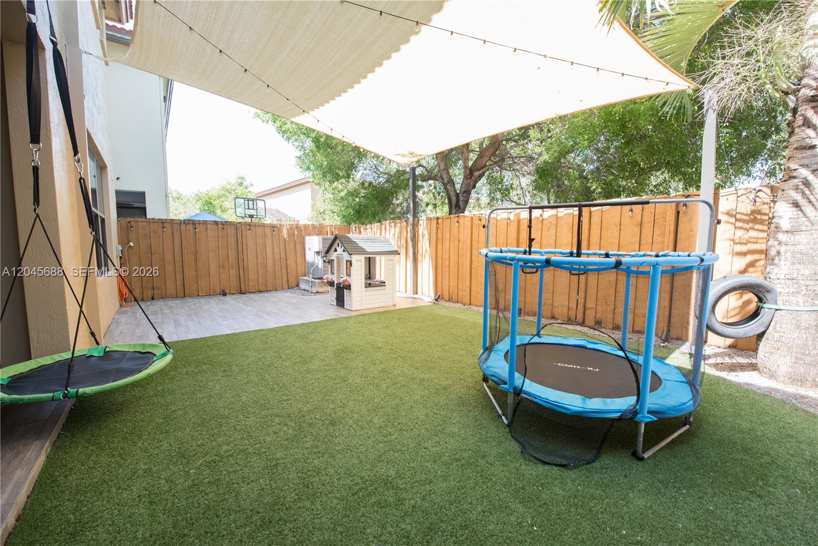 22807 Southwest 89th Path Cutler Bay, FL 33190 - Photo 27 of 43