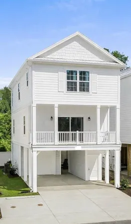 $1,280,000 | 913 Dogwood Drive South, Surfside Beach, SC 29575