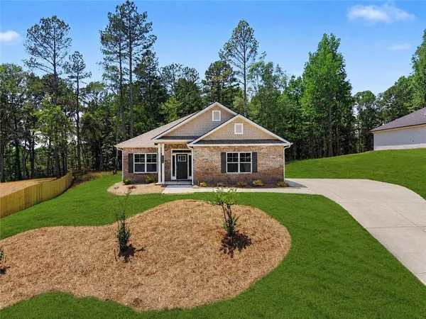 $424,769 | 584 Walnut Crk Parkway, Pendergrass, GA 30567