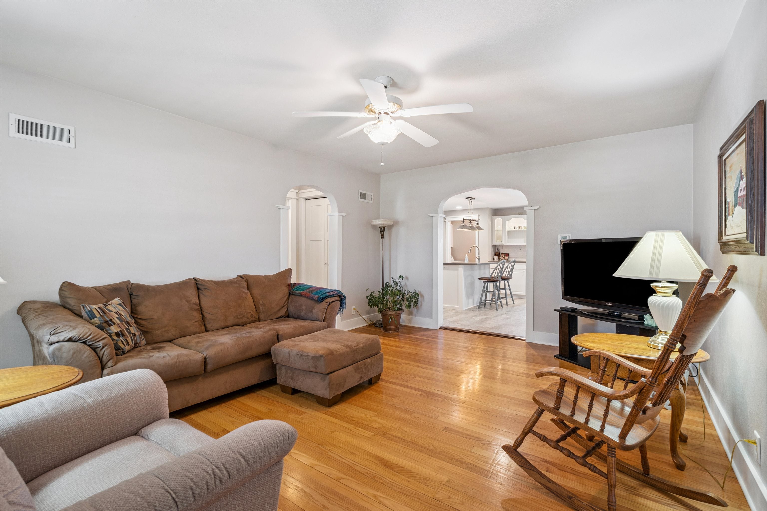 3270 Hales Mill Road Dubuque, IA 52002 - Photo 5 of 24 Gallery Image 5