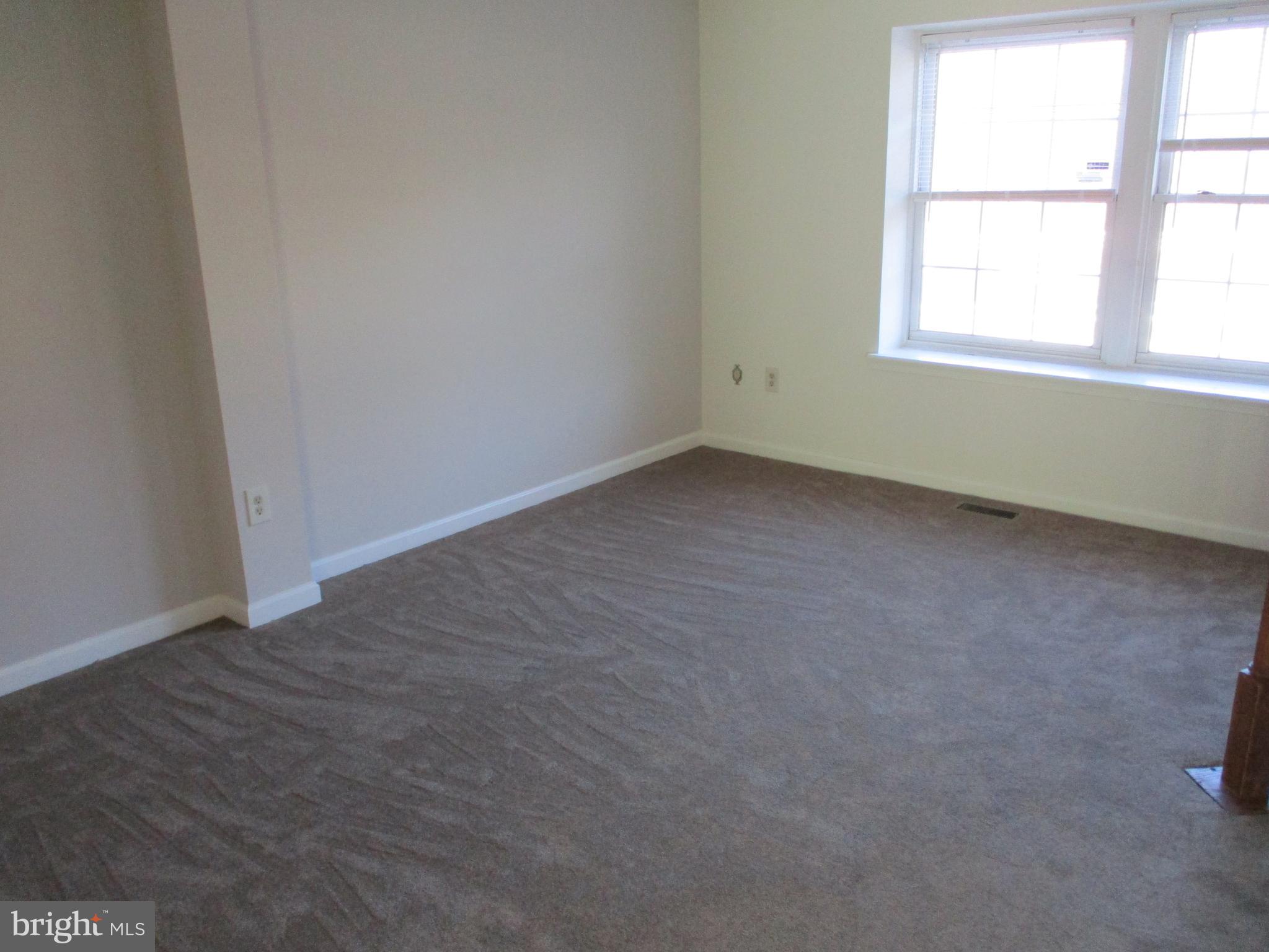 2415 Warm Spring Way Odenton, MD 21113 - Photo 5 of 16 Living Room