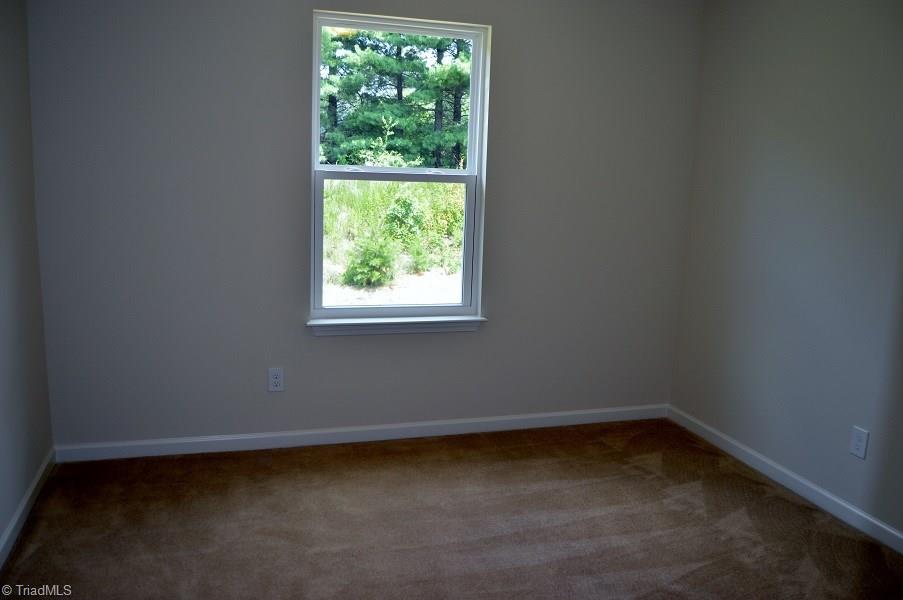 2112 Meadow Ridge Road Burlington, NC 27217 - Photo 11 of 15 Gallery Image 11