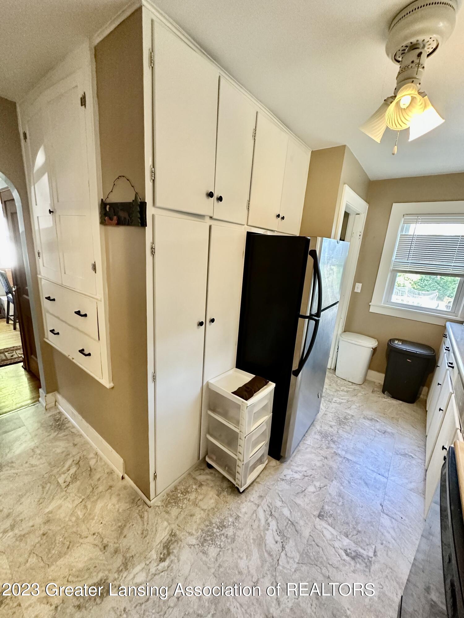 13621 Webster Road Bath, MI 48808 - Photo 4 of 23 F4BA1135-FFC2-4E05-A137-D8124F01B14D