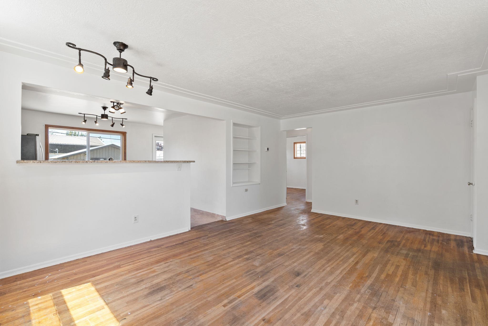 2423 North Morton Street Spokane, WA 99207 - Photo 6 of 30