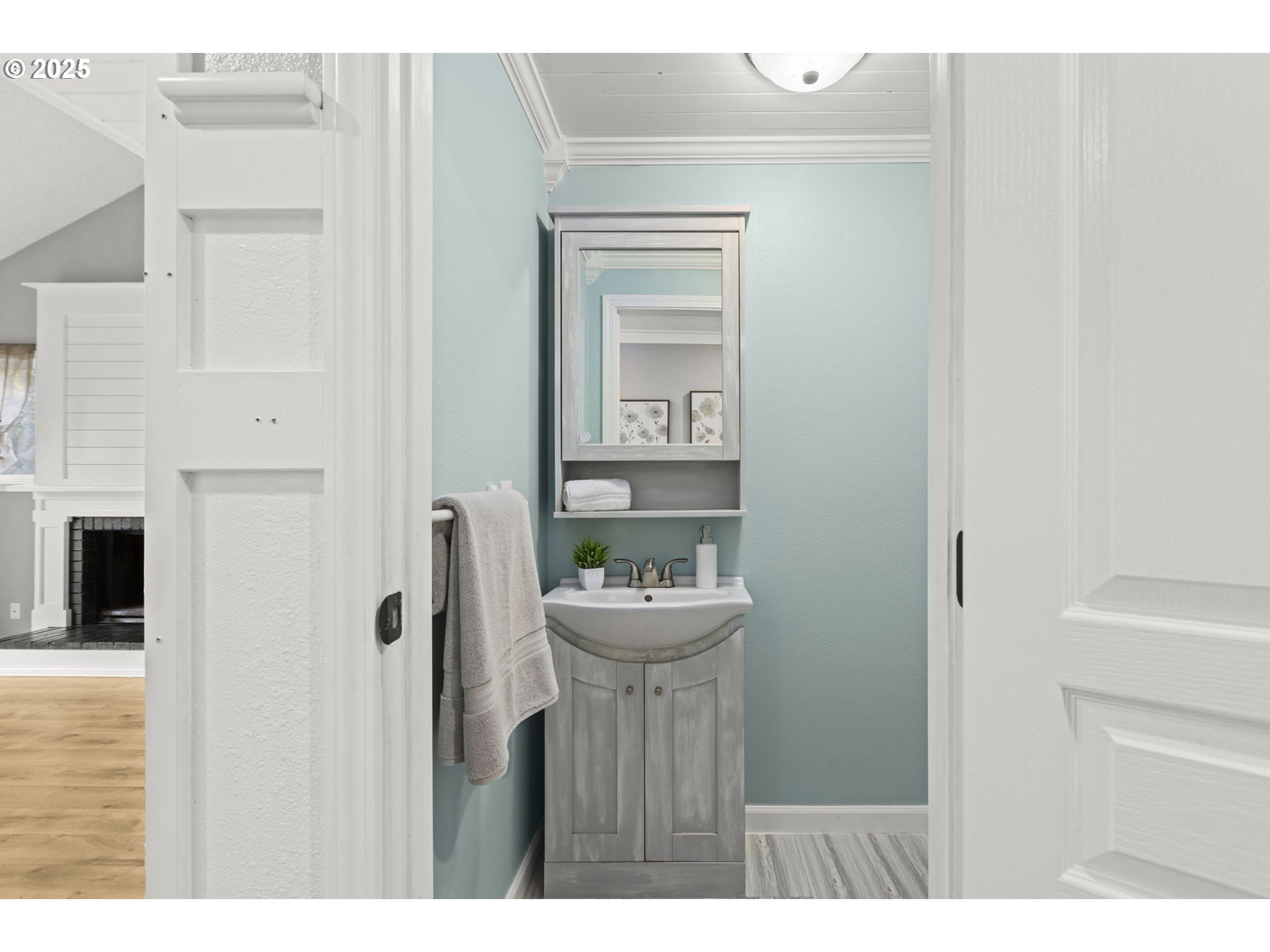 19230 Southwest Prospect Place Beaverton, OR 97078 - Photo 11 of 47 Kitchen