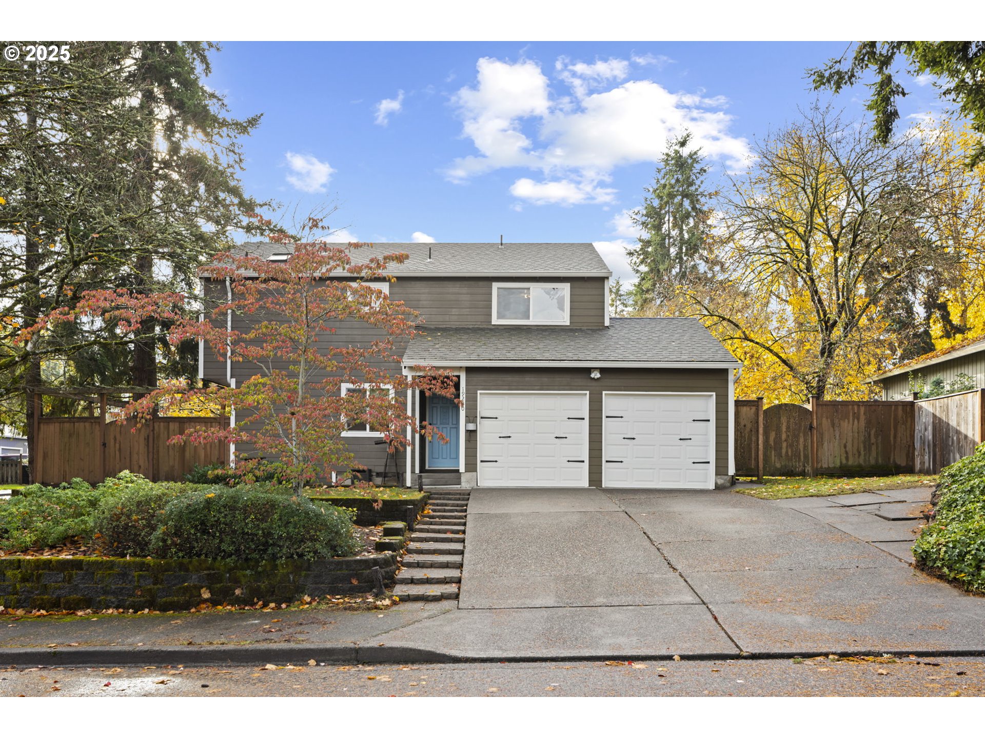 19230 Southwest Prospect Place Beaverton, OR 97078 - Photo 12 of 47 Living Room