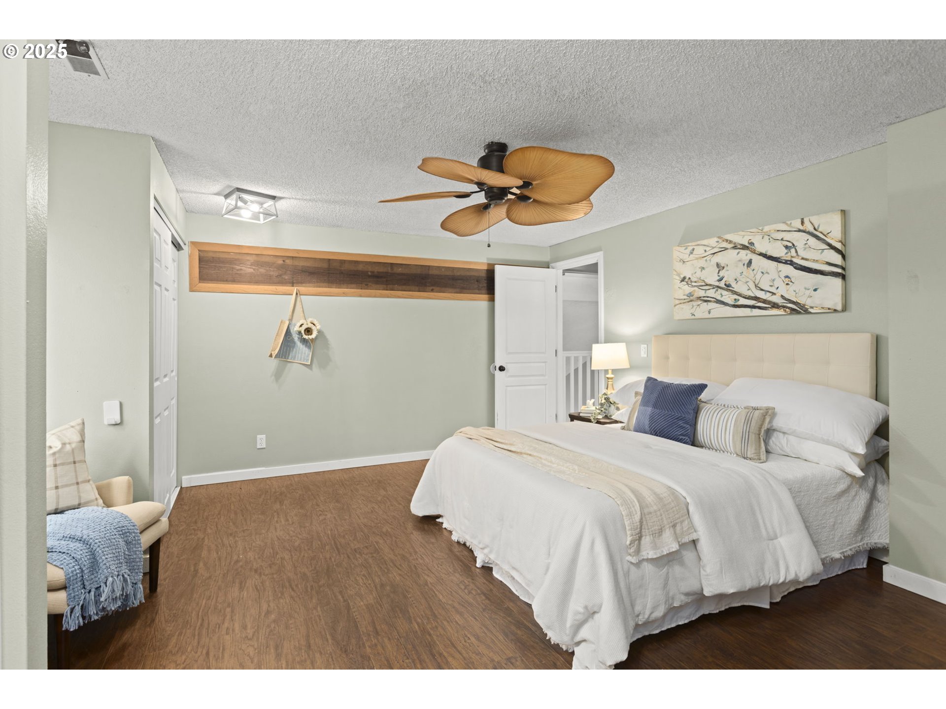 19230 Southwest Prospect Place Beaverton, OR 97078 - Photo 15 of 47 Living Room