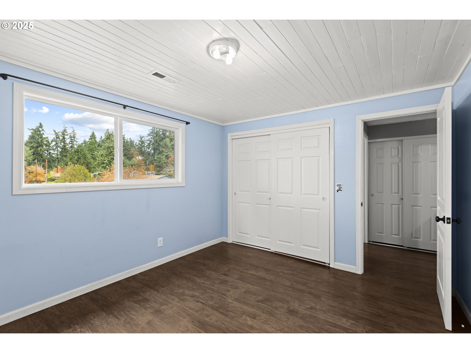19230 Southwest Prospect Place Beaverton, OR 97078 - Photo 22 of 47 Bathroom, Attached