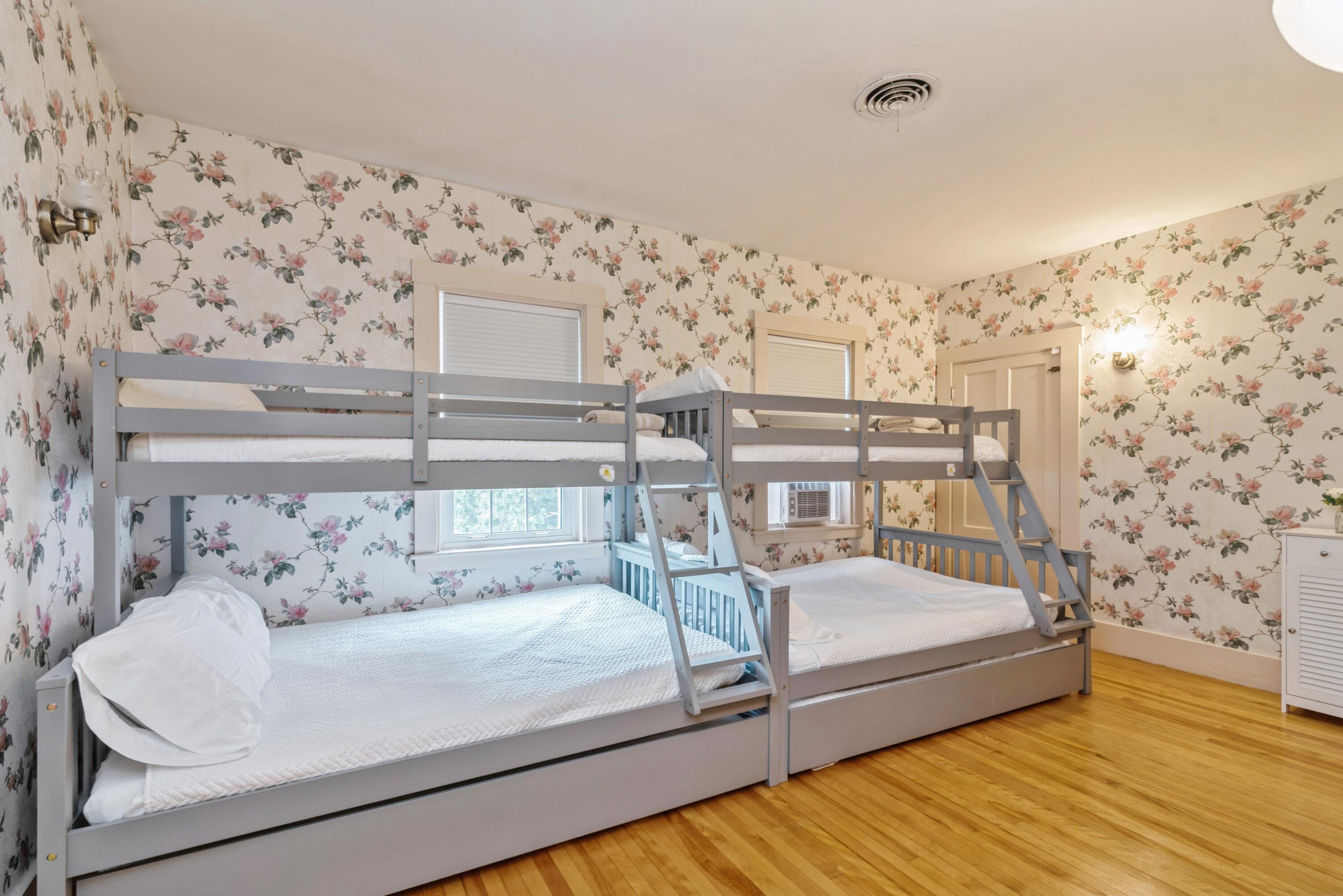 92 Middle Street Saco, ME 04072 - Photo 41 of 53 Bedroom #4