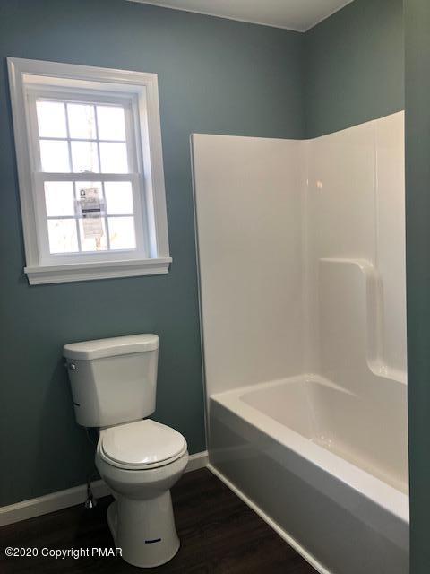 2181 Titania Road Tobyhanna, PA 18466 - Photo 20 of 33 Master Bath