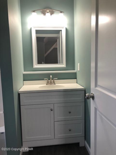 2181 Titania Road Tobyhanna, PA 18466 - Photo 21 of 33 Master Bath Vanity