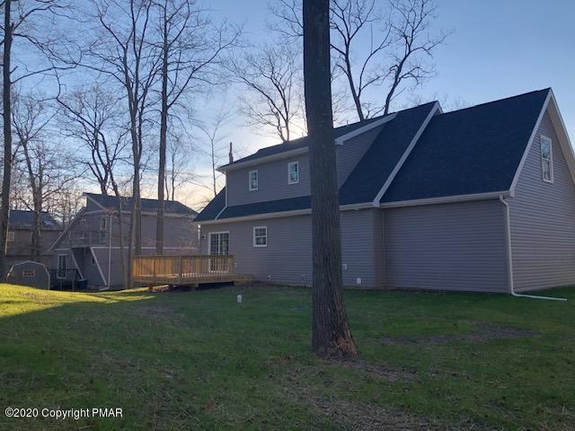 2181 Titania Road Tobyhanna, PA 18466 - Photo 31 of 33 Backyard