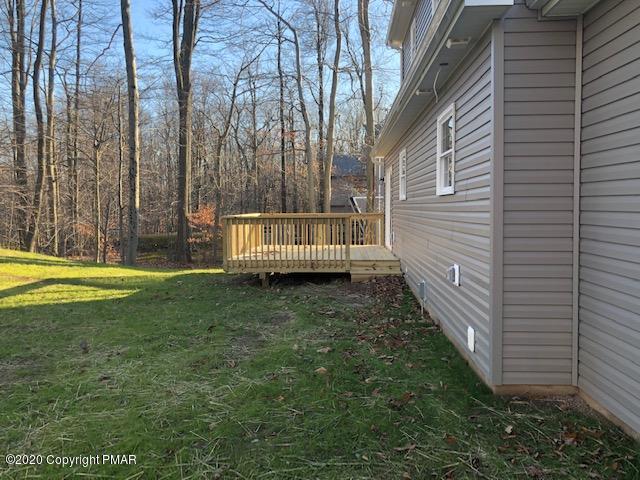 2181 Titania Road Tobyhanna, PA 18466 - Photo 32 of 33 Deck