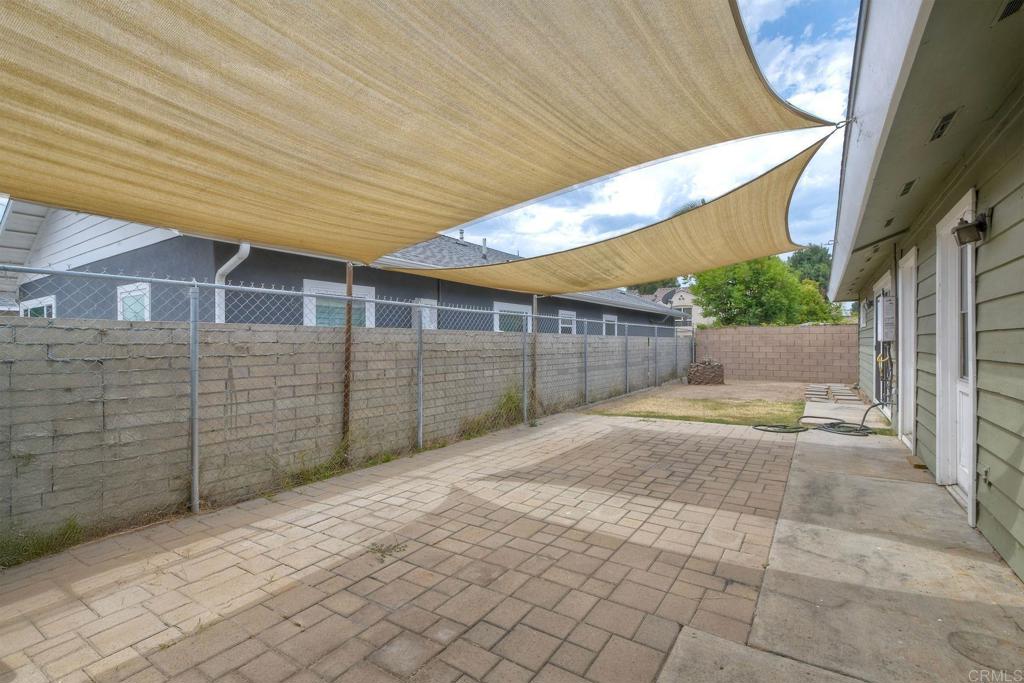 769 Magnolia Avenue, Unit B Carlsbad, CA 92008 - Photo 22 of 25 a view of a backyard
