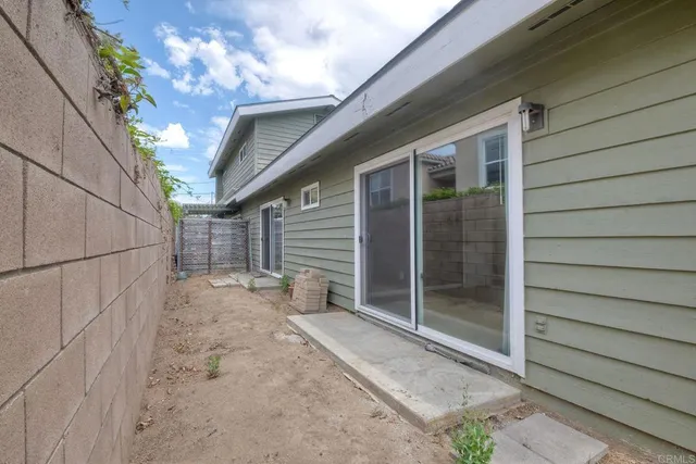 $4,700 | 769 Magnolia Avenue, Unit B, Carlsbad, CA 92008