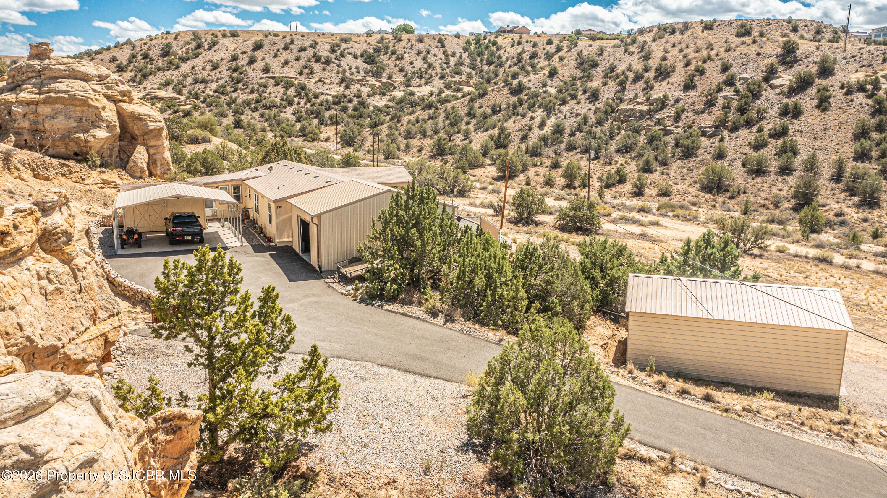 192 Road 3900 Aztec, NM 87410 - Photo 44 of 90 Driveway