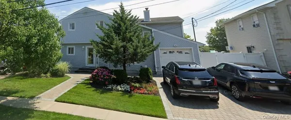$790,000 | 69 Ann Drive South, Freeport, NY 11520