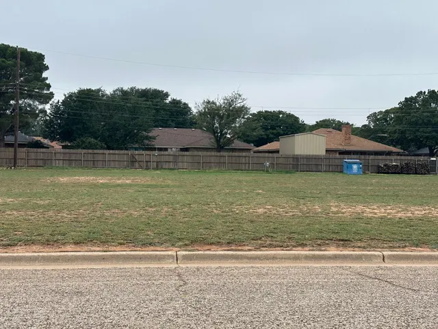 $25,000 | 2046 Harvard Drive, Levelland, TX 79336