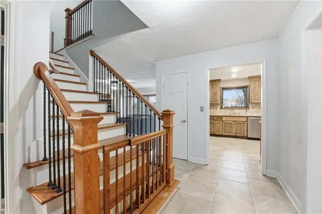 $395,000 | 3704 Northwest 74th Street, Kansas City, MO 64151