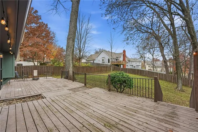 $395,000 | 3704 Northwest 74th Street, Kansas City, MO 64151