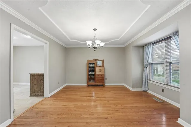 $395,000 | 3704 Northwest 74th Street, Kansas City, MO 64151