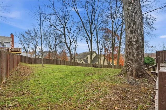 $395,000 | 3704 Northwest 74th Street, Kansas City, MO 64151