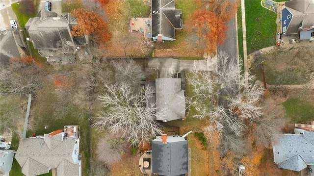 $395,000 | 3704 Northwest 74th Street, Kansas City, MO 64151