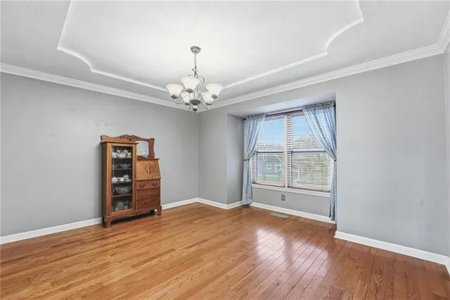 $395,000 | 3704 Northwest 74th Street, Kansas City, MO 64151