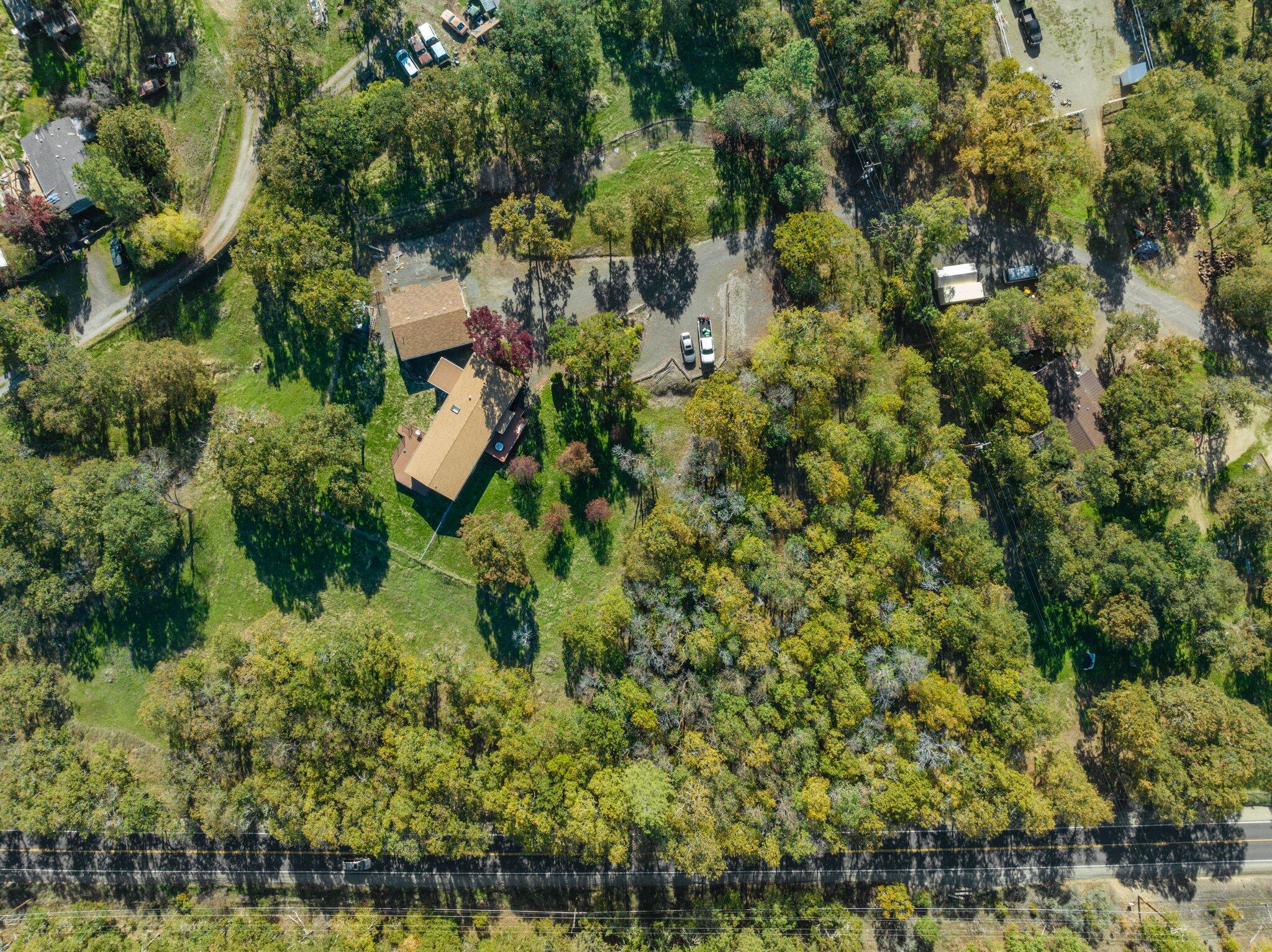 5705 Old Stage Road Central Point, OR 97502 - Photo 5 of 32 8-web-or-mls-DJI_0651