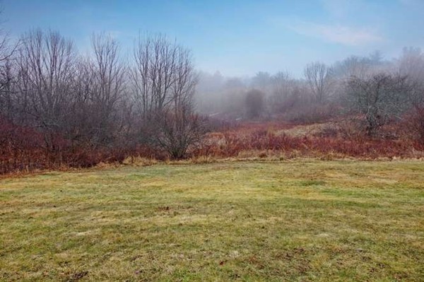 22 Balcom Road Marlborough, MA 01752 - Photo 23 of 26
