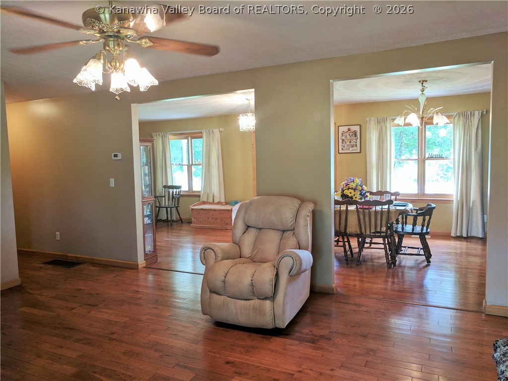 8345 Sandhill Road Point Pleasant, WV 25550 - Photo 9 of 30 Gallery Image 9