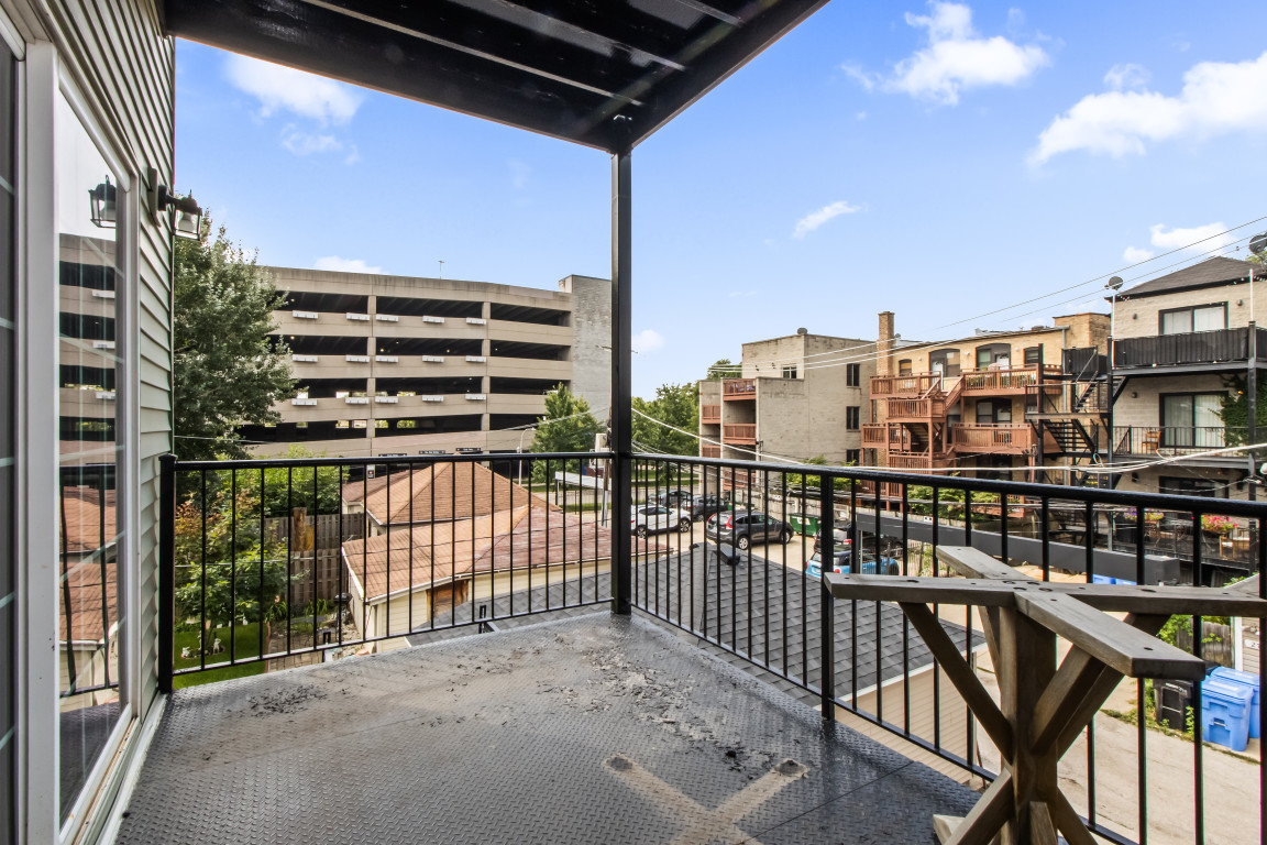 2710 North Artesian Avenue Chicago, IL 60647 - Photo 43 of 61