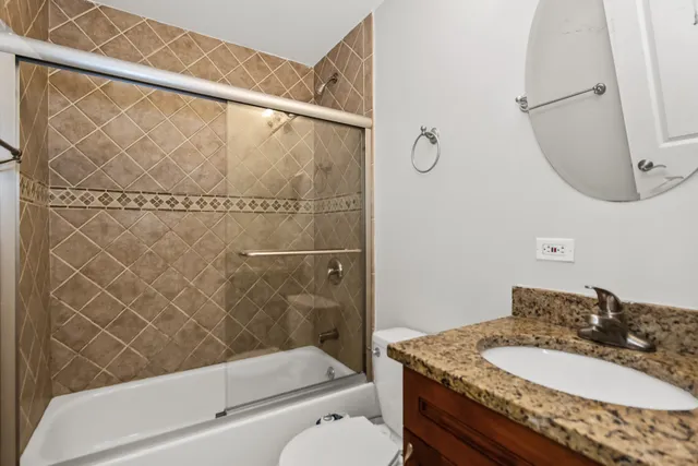 $1,350,000 | 2710 North Artesian Avenue, Chicago, IL 60647