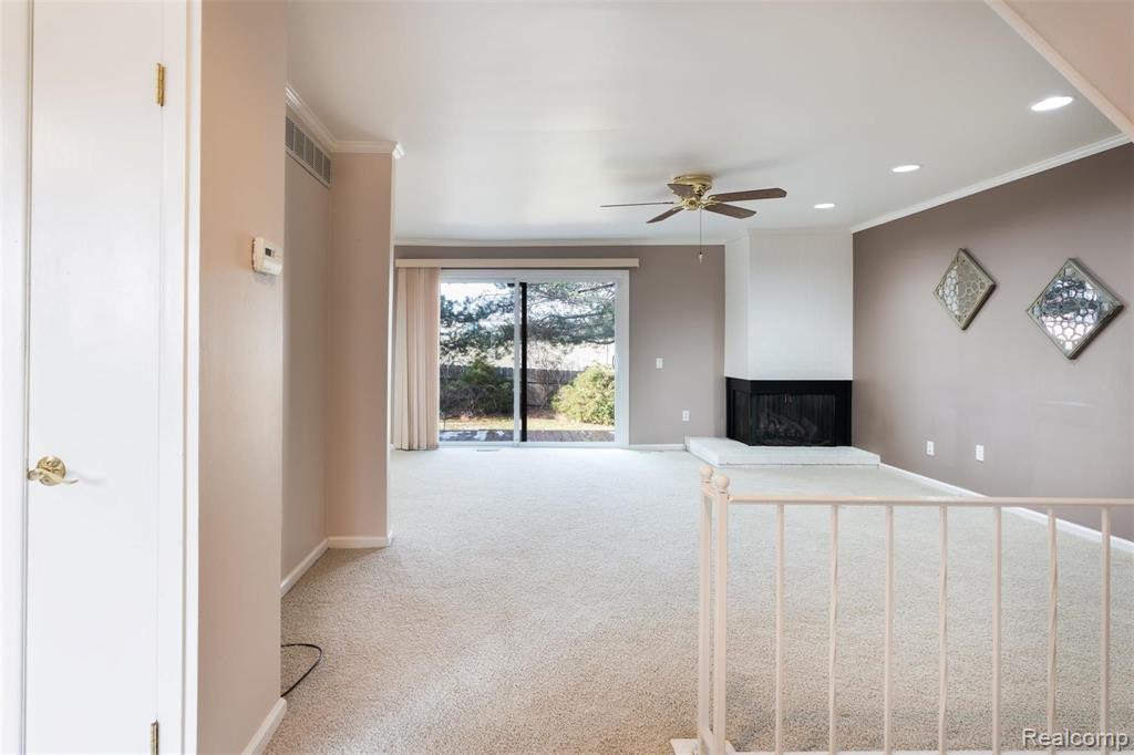 388 Willow Grove Lane Rochester Hills, MI 48307 - Photo 3 of 19