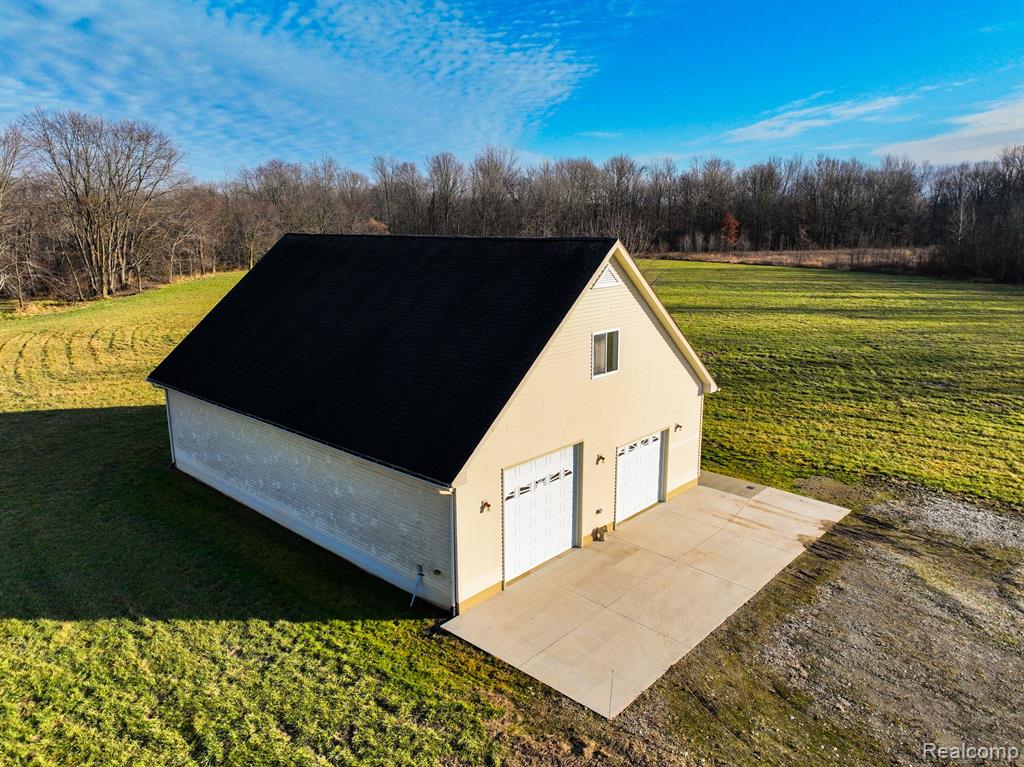 9377 Crofoot Road Fowlerville, MI 48836 - Photo 10 of 26