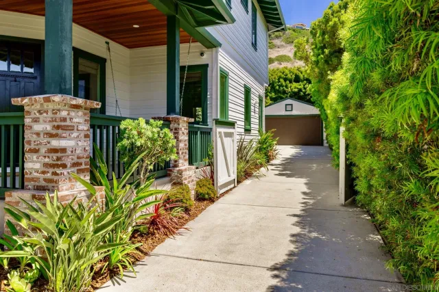 $4,500,000 | 6411 Dowling Drive, La Jolla, CA 92037