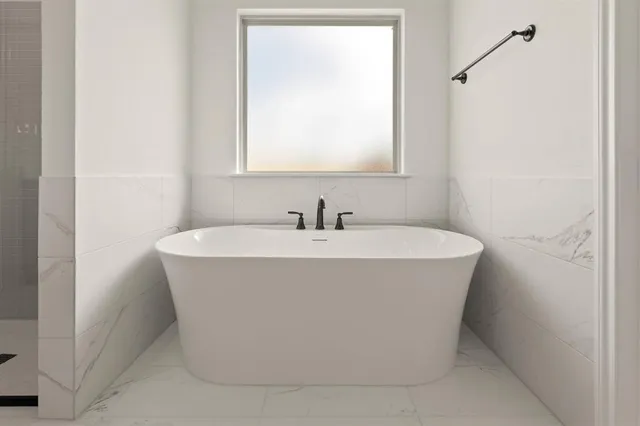 $649,900 | 124 Evanston Court, Rhome, TX 76078