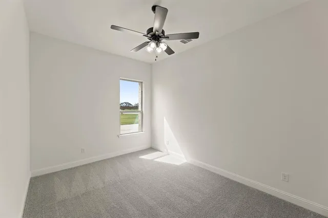 $649,900 | 124 Evanston Court, Rhome, TX 76078