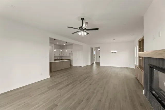 $649,900 | 124 Evanston Court, Rhome, TX 76078