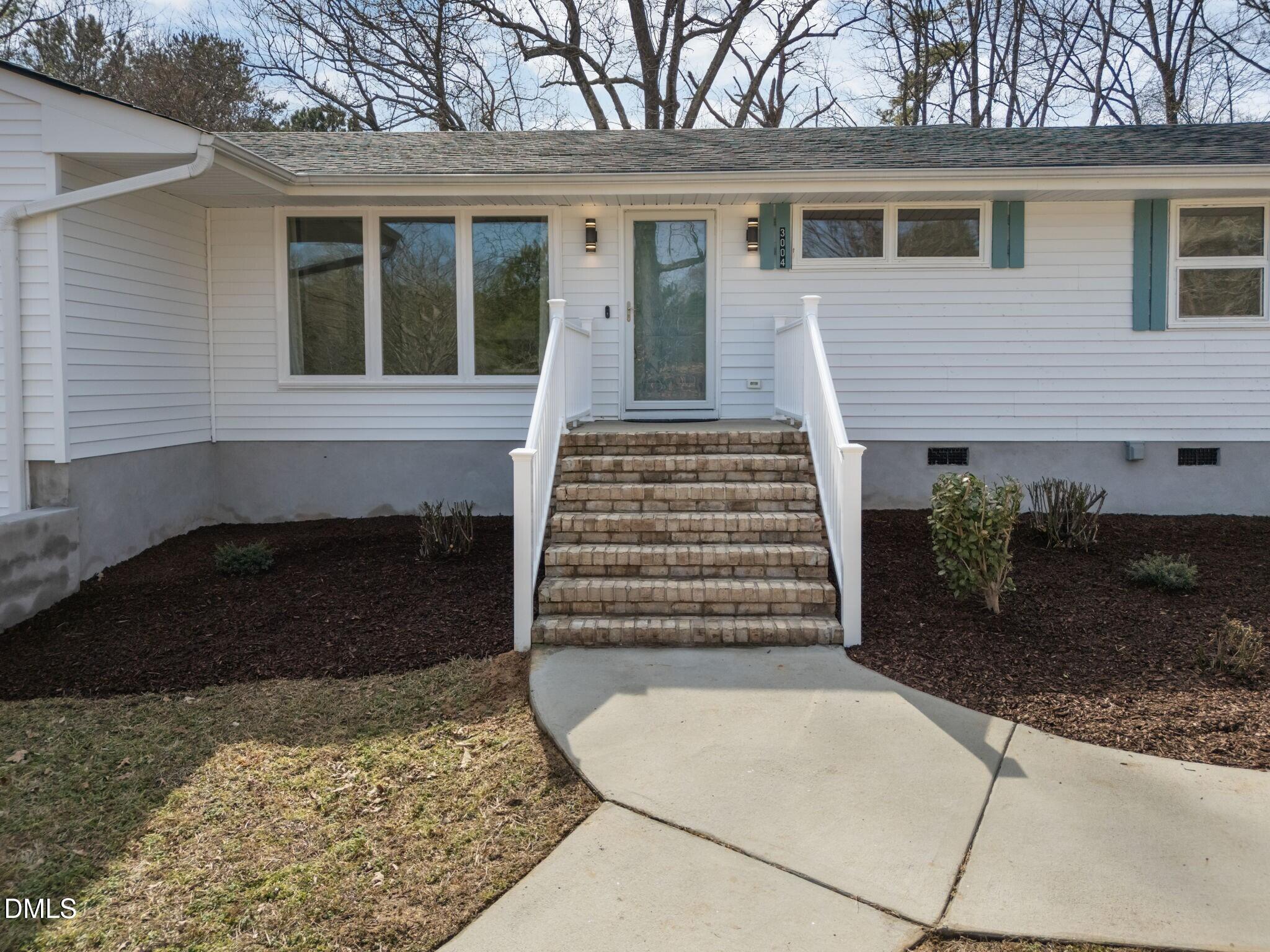 3004 Debnam Farm Lane Raleigh, NC 27610 - Photo 4 of 49 photo_004