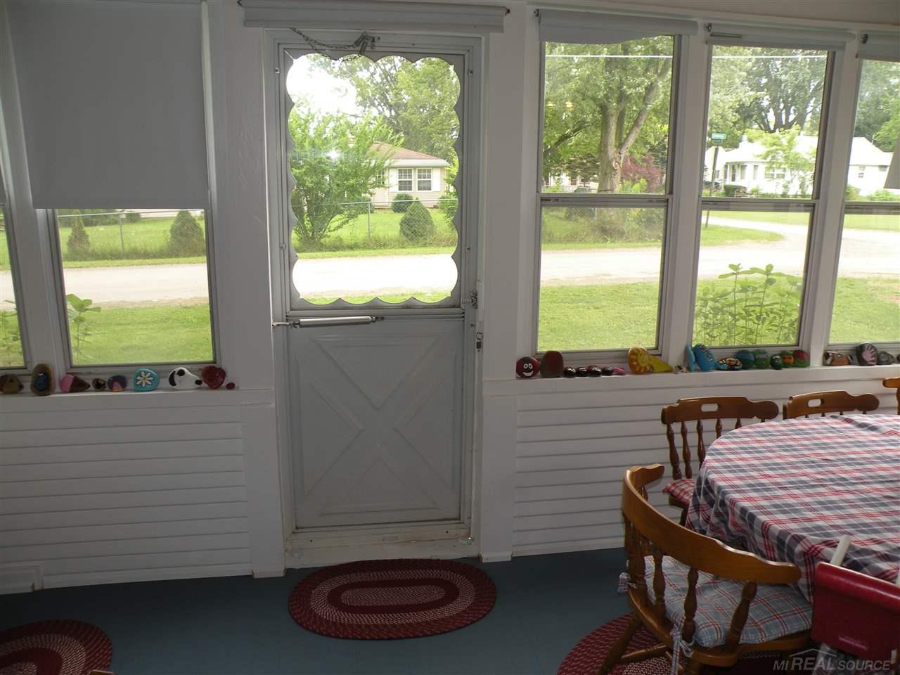 6984 Emerson Road Lexington, MI 48450 - Photo 6 of 18 31329567-5.JPG