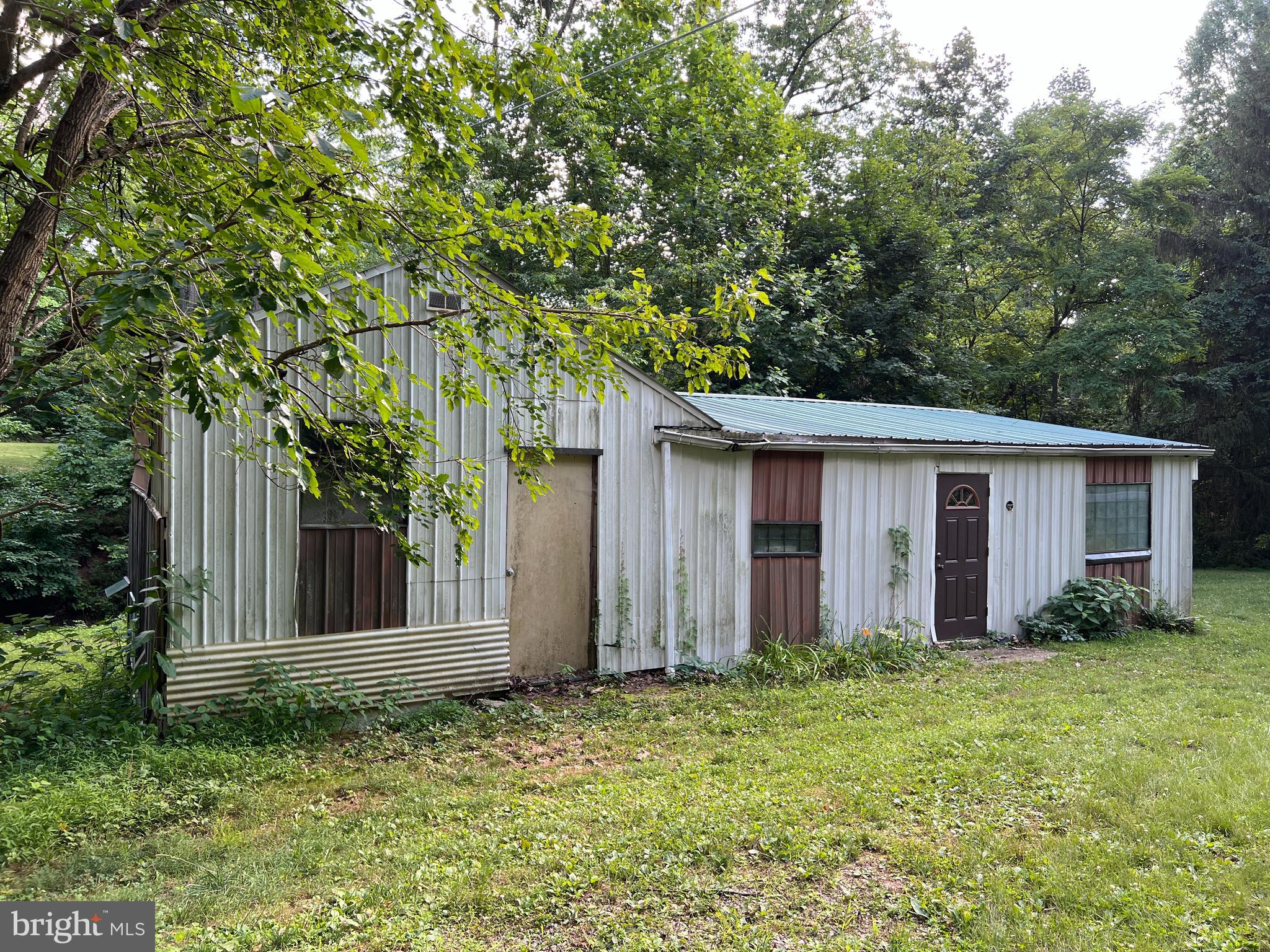 6300 Mountain Road Dover, PA 17315 - Photo 11 of 69 Gallery Image 11