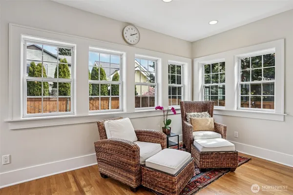 $1,695,000 | 4726 Thackeray Place Northeast, Seattle, WA 98105