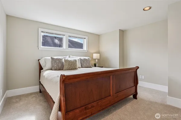 $1,695,000 | 4726 Thackeray Place Northeast, Seattle, WA 98105