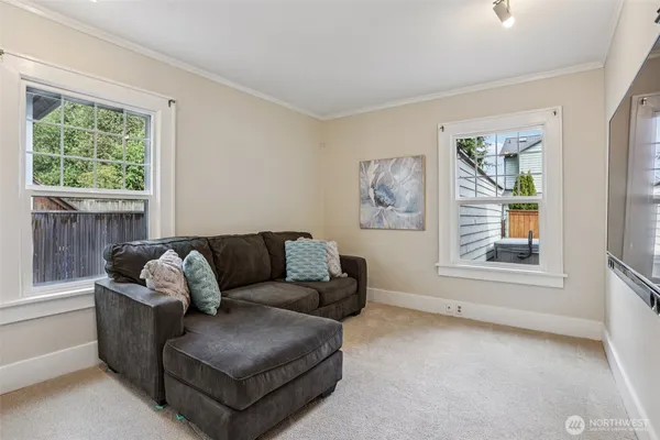 $1,695,000 | 4726 Thackeray Place Northeast, Seattle, WA 98105