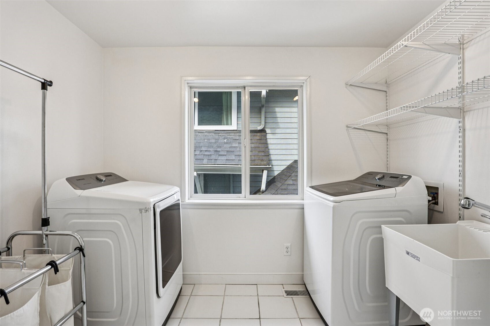 4726 Thackeray Place Northeast Seattle, WA 98105 - Photo 30 of 40