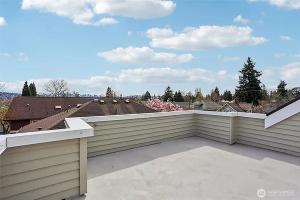 $1,695,000 | 4726 Thackeray Place Northeast, Seattle, WA 98105